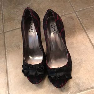 Carlos Santana high heels